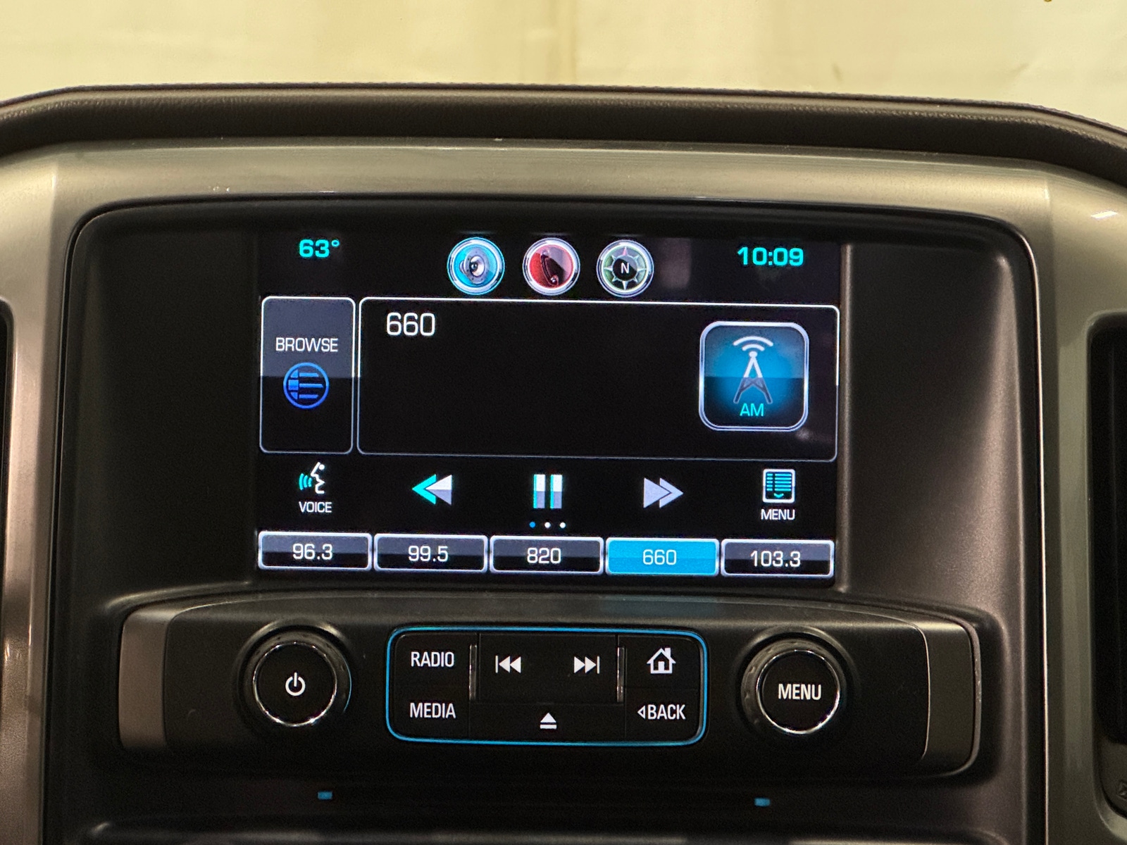 Thumbnail: 2015 Chevrolet Silverado 3500 - 3