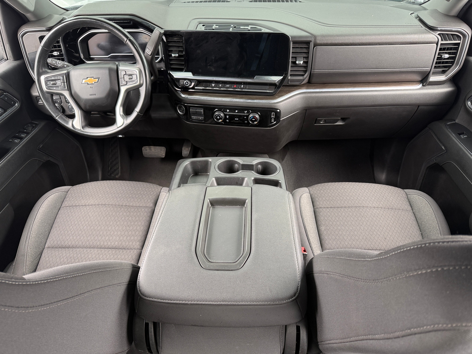 Thumbnail: 2024 Chevrolet Silverado 2500 - 3