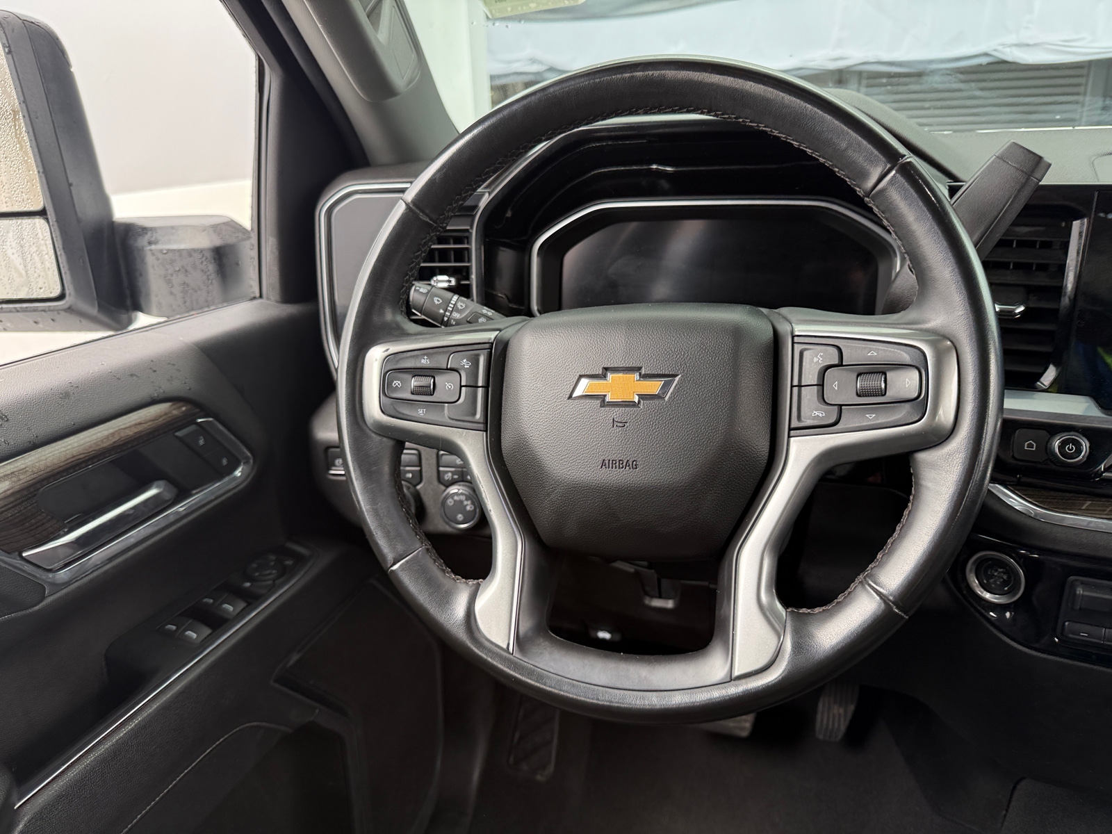 Thumbnail: 2024 Chevrolet Silverado 2500 - 5