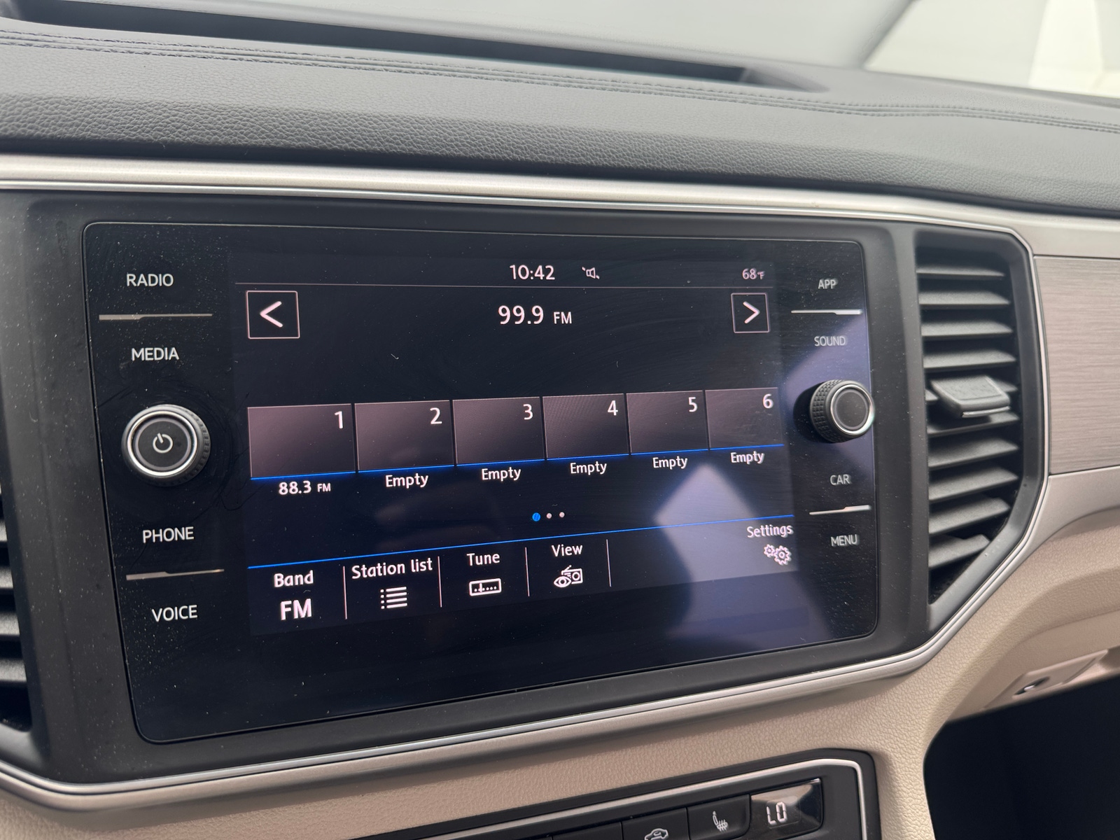 Thumbnail: 2019 Volkswagen Atlas - 3