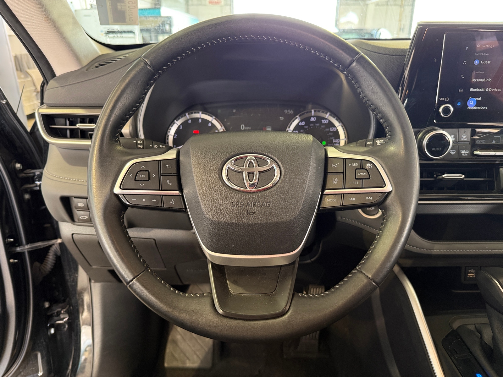 Thumbnail: 2025 Toyota Highlander - 5