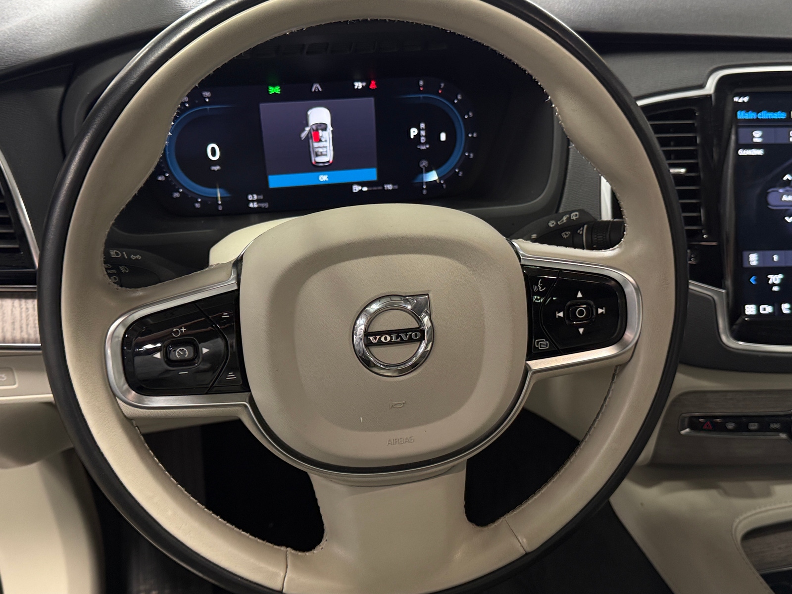 Thumbnail: 2023 Volvo XC90 - 4