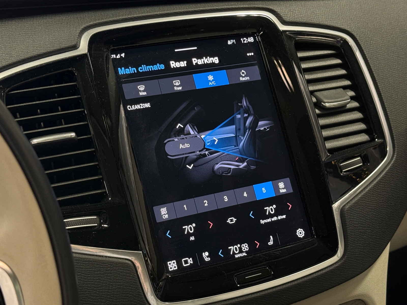 Thumbnail: 2023 Volvo XC90 - 3