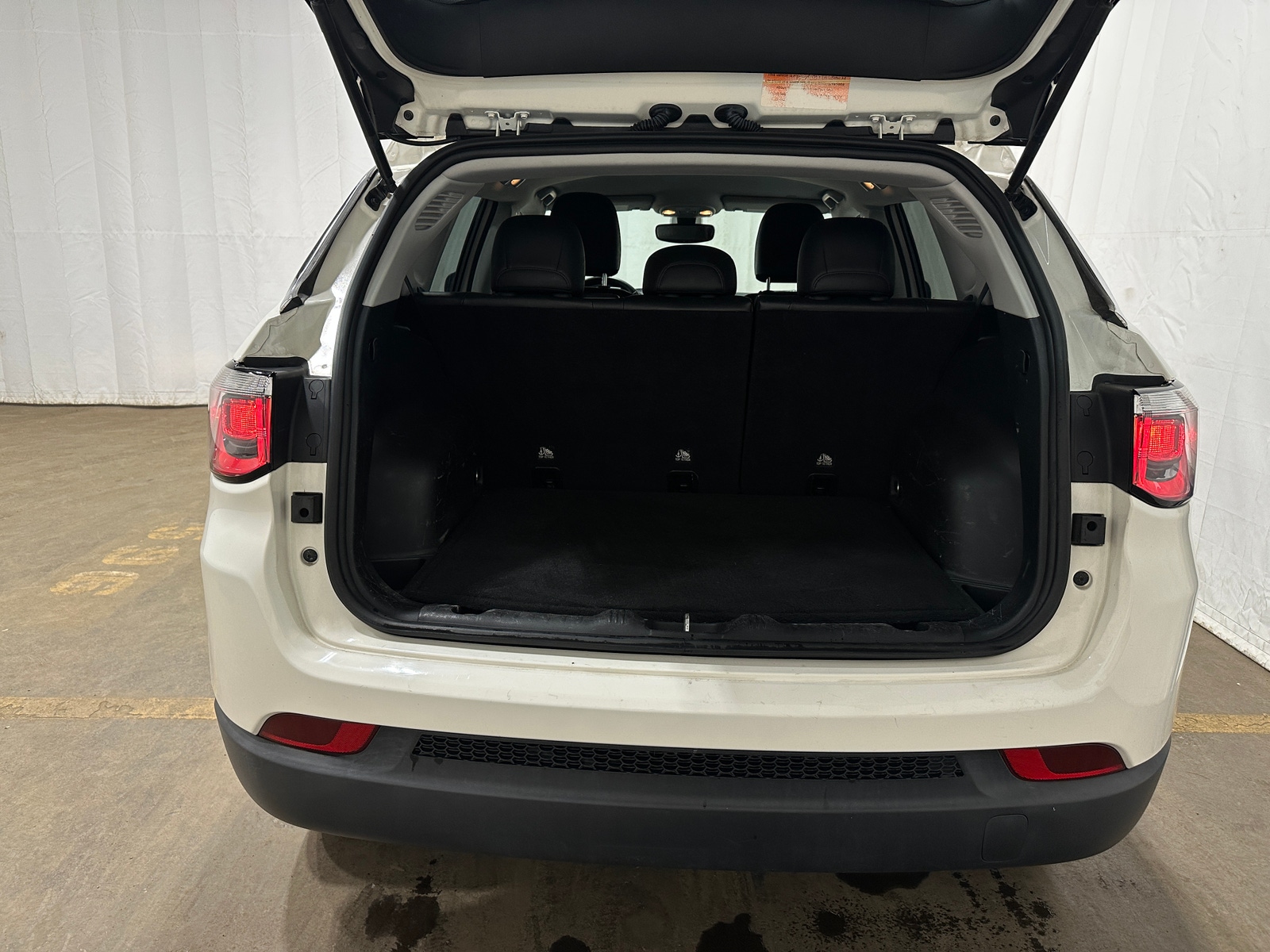 Thumbnail: 2019 Jeep Compass - 7