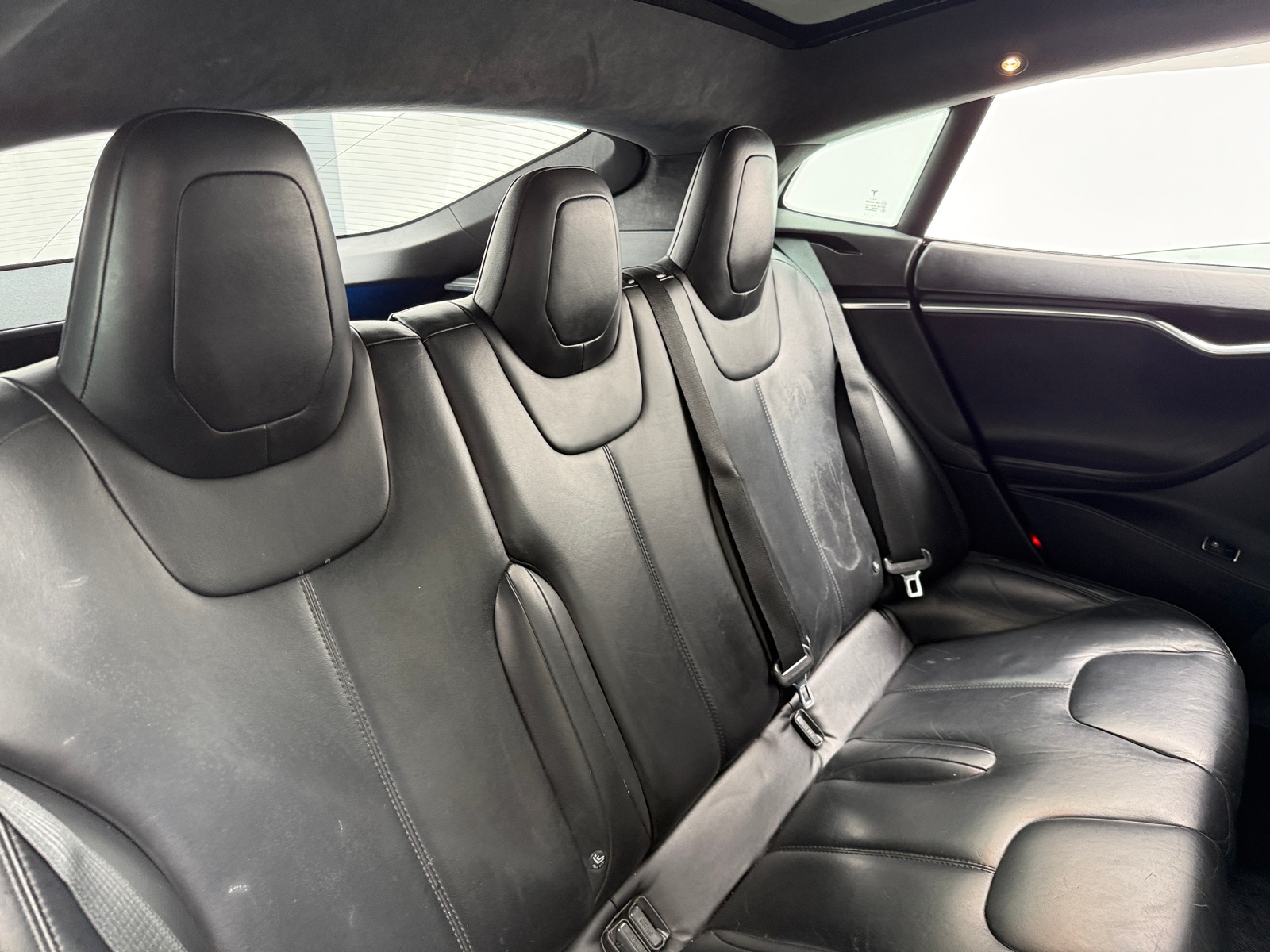 Thumbnail: 2015 Tesla Model S - 5