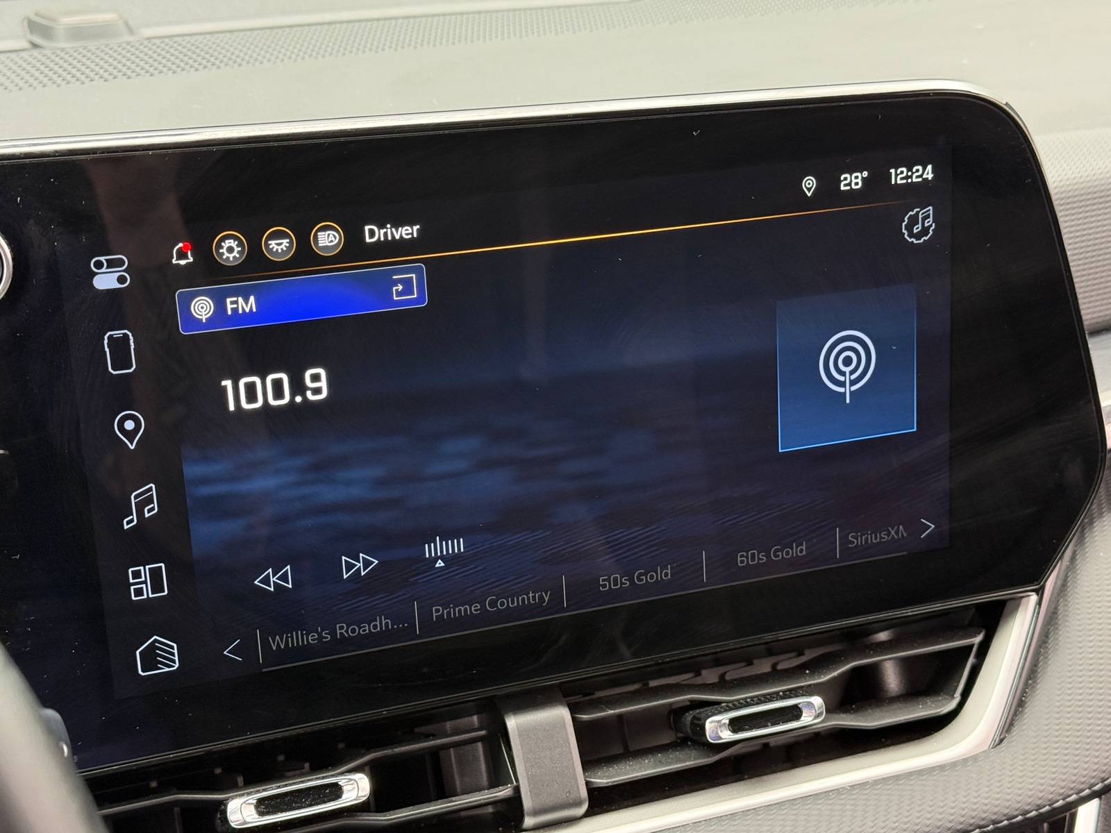 Thumbnail: 2025 Chevrolet Equinox - 4