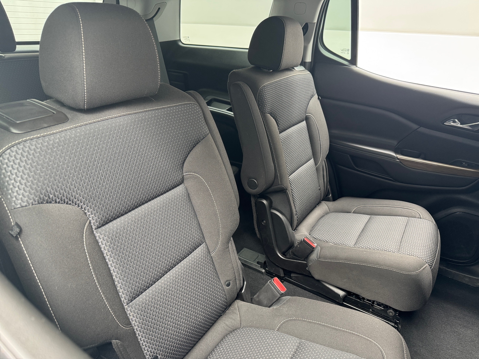 Thumbnail: 2023 GMC Acadia - 6