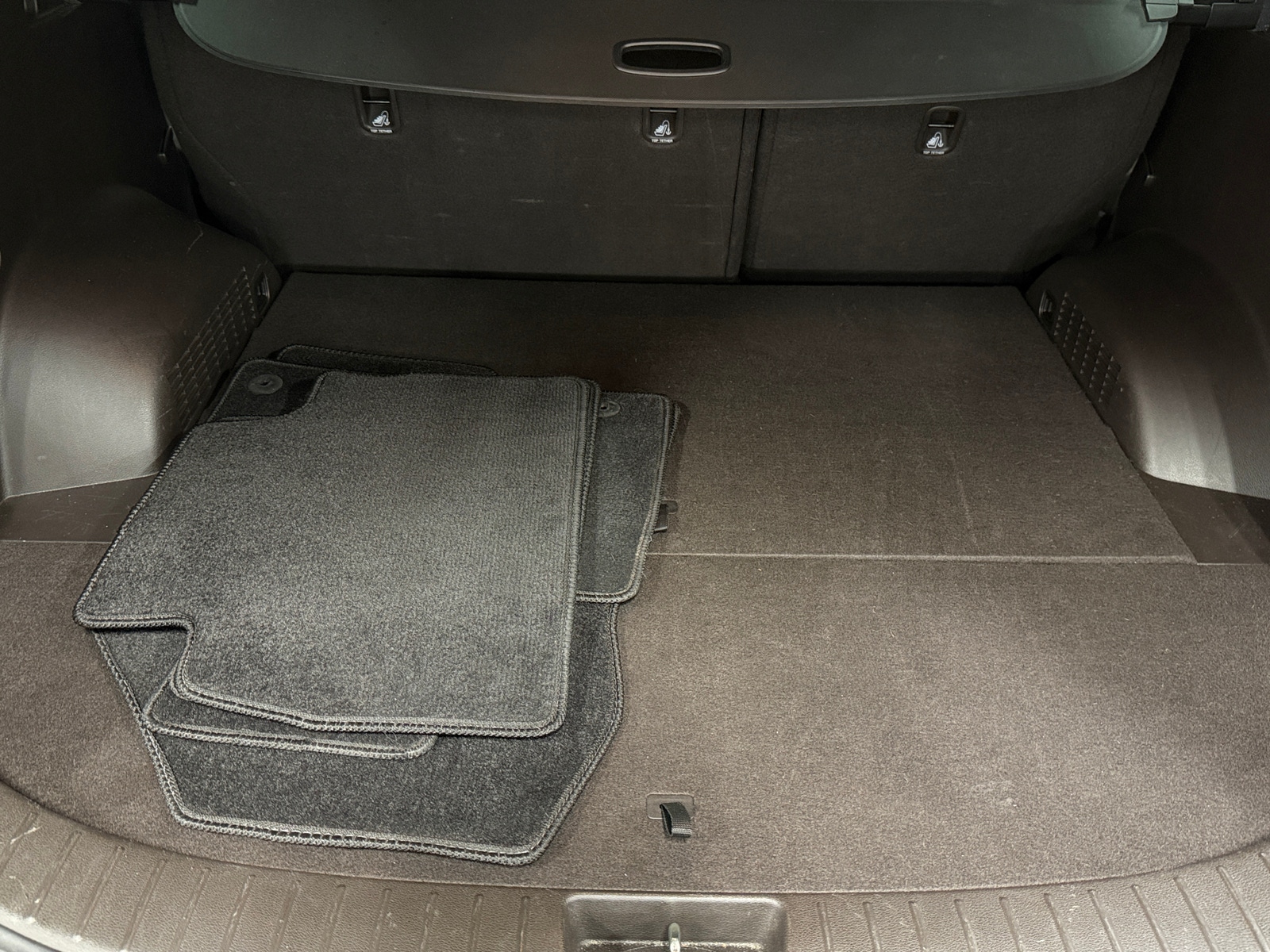 Thumbnail: 2019 Hyundai Santa Fe - 6