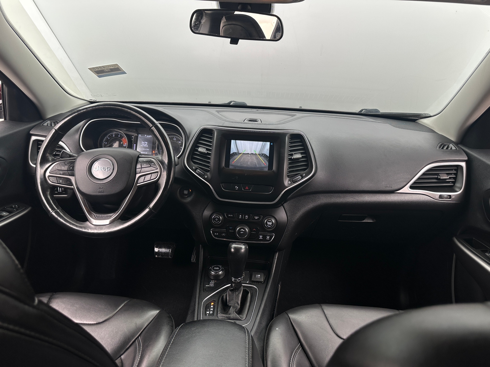 Thumbnail: 2019 Jeep Cherokee - 3