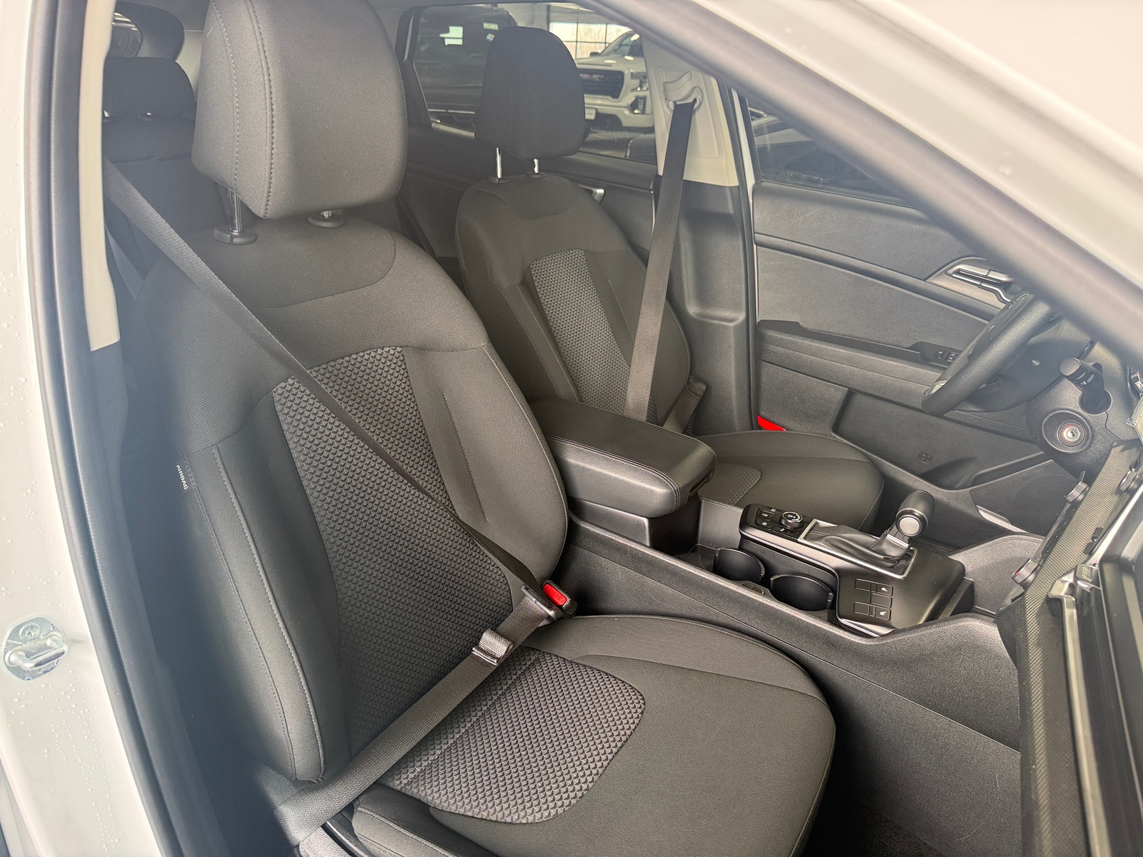 Thumbnail: 2025 Kia Sportage - 2