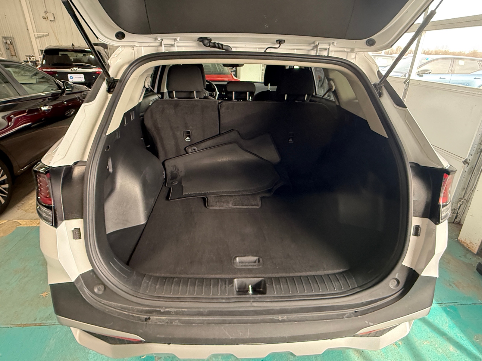 Thumbnail: 2025 Kia Sportage - 7