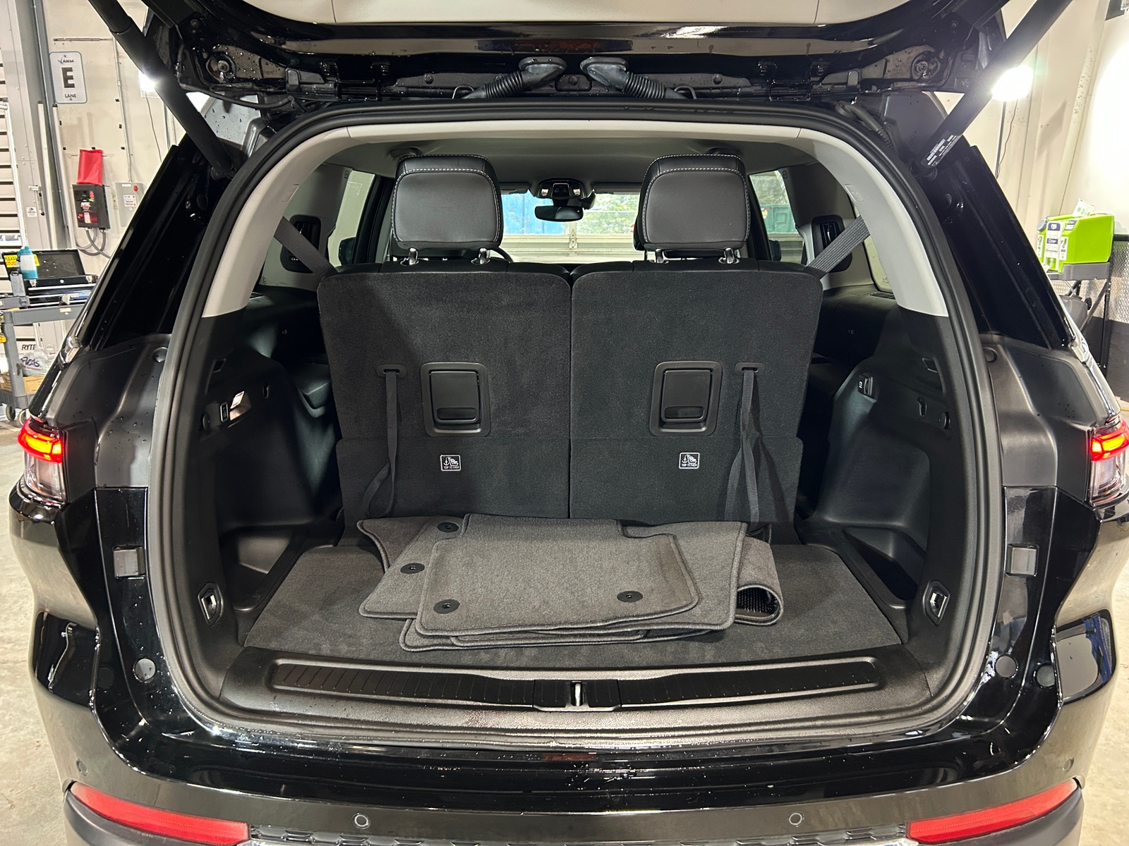 Thumbnail: 2023 Jeep Grand Cherokee L - 6