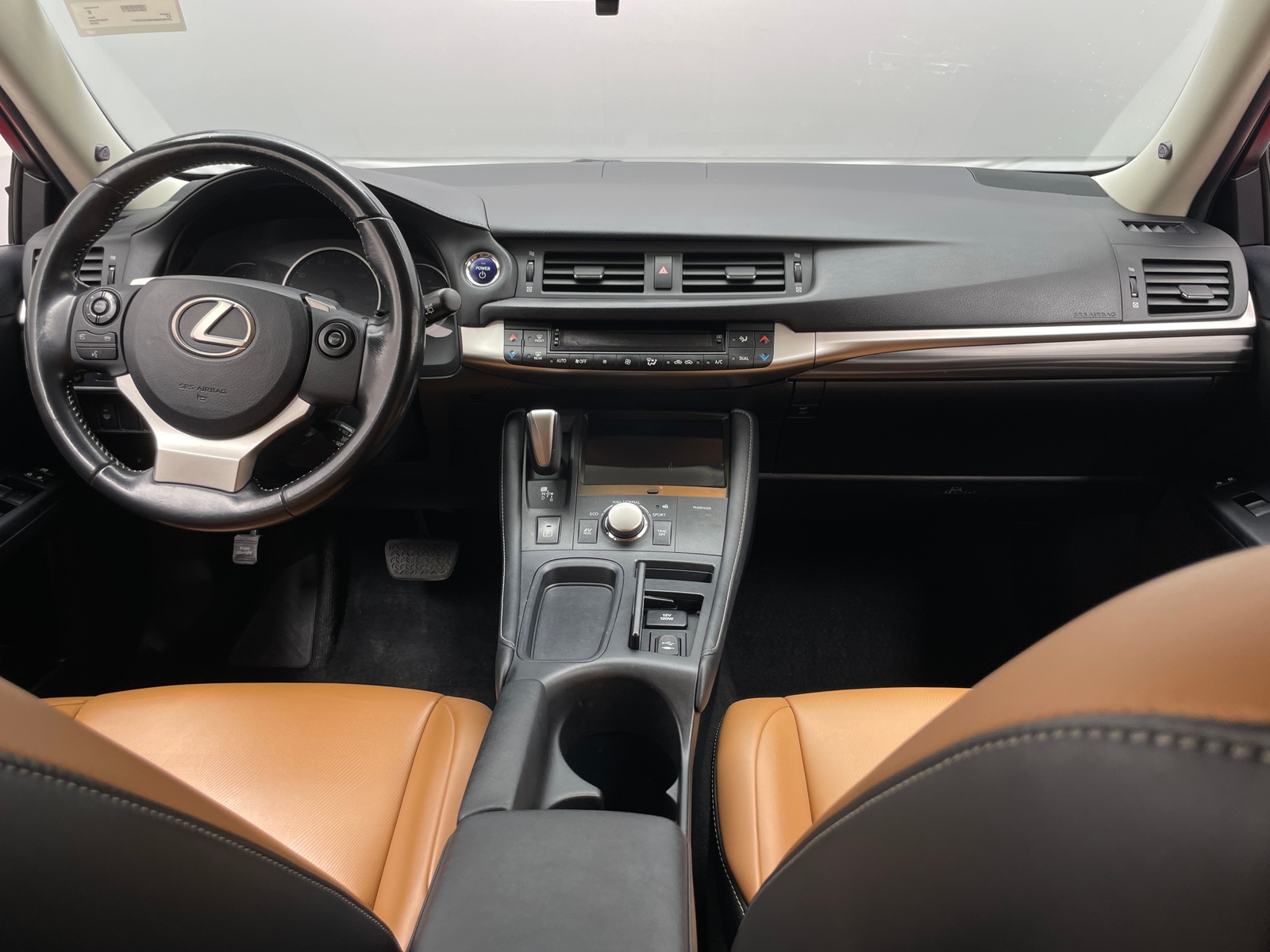 Thumbnail: 2016 Lexus CT - 2