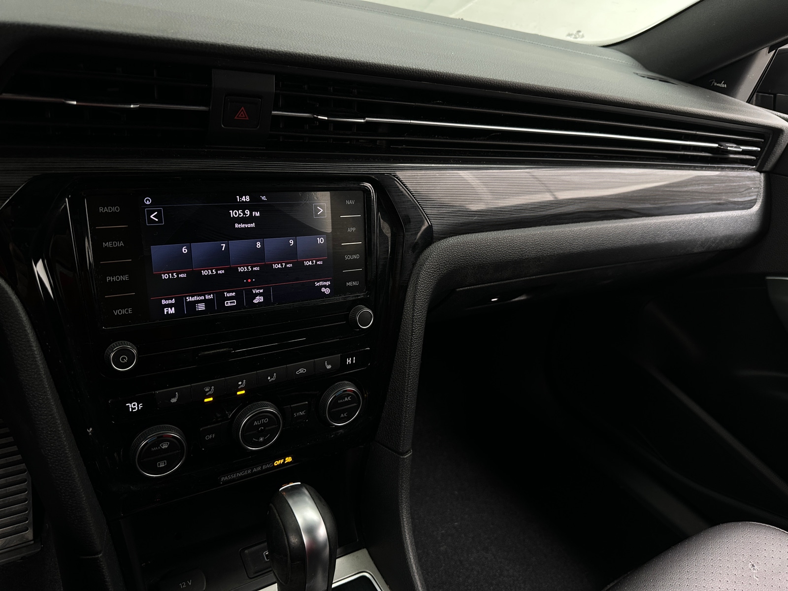 Thumbnail: 2021 Volkswagen Passat - 3