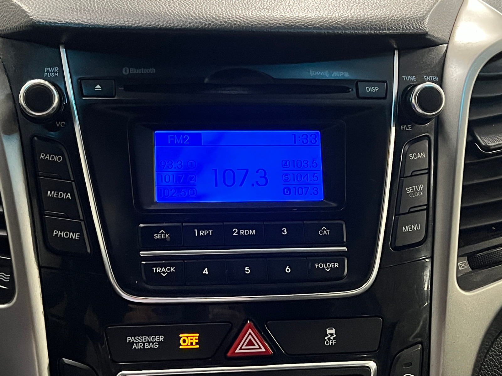 Thumbnail: 2013 Hyundai Elantra - 4