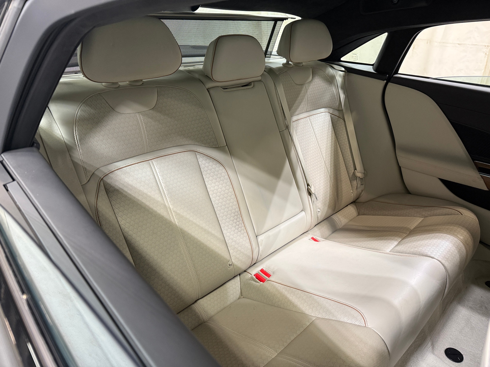 Thumbnail: 2022 Lucid Air - 5