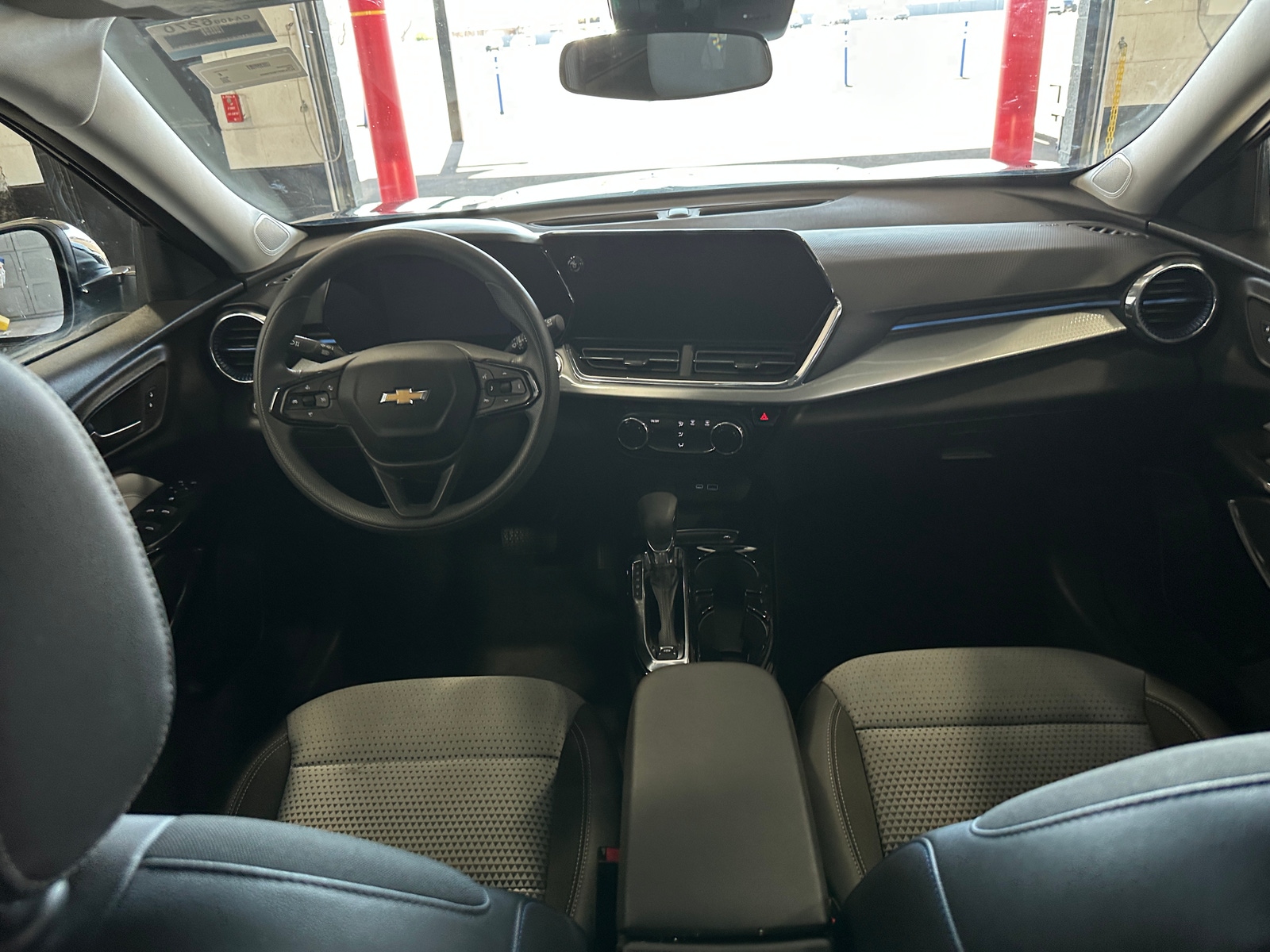 Thumbnail: 2025 Chevrolet Trax - 3