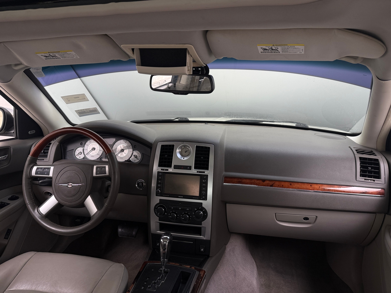 Thumbnail: 2010 Chrysler 300 - 2