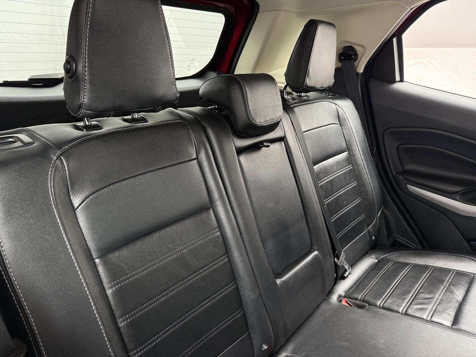 Thumbnail: 2018 Ford EcoSport - 5