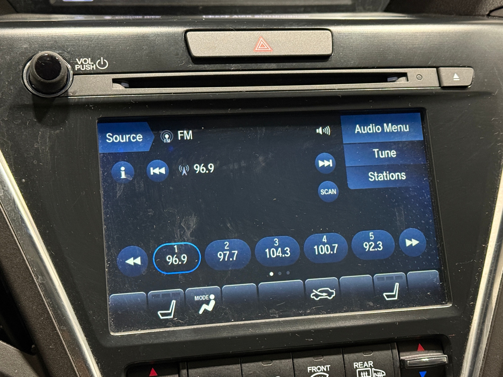 Thumbnail: 2018 Acura MDX - 3