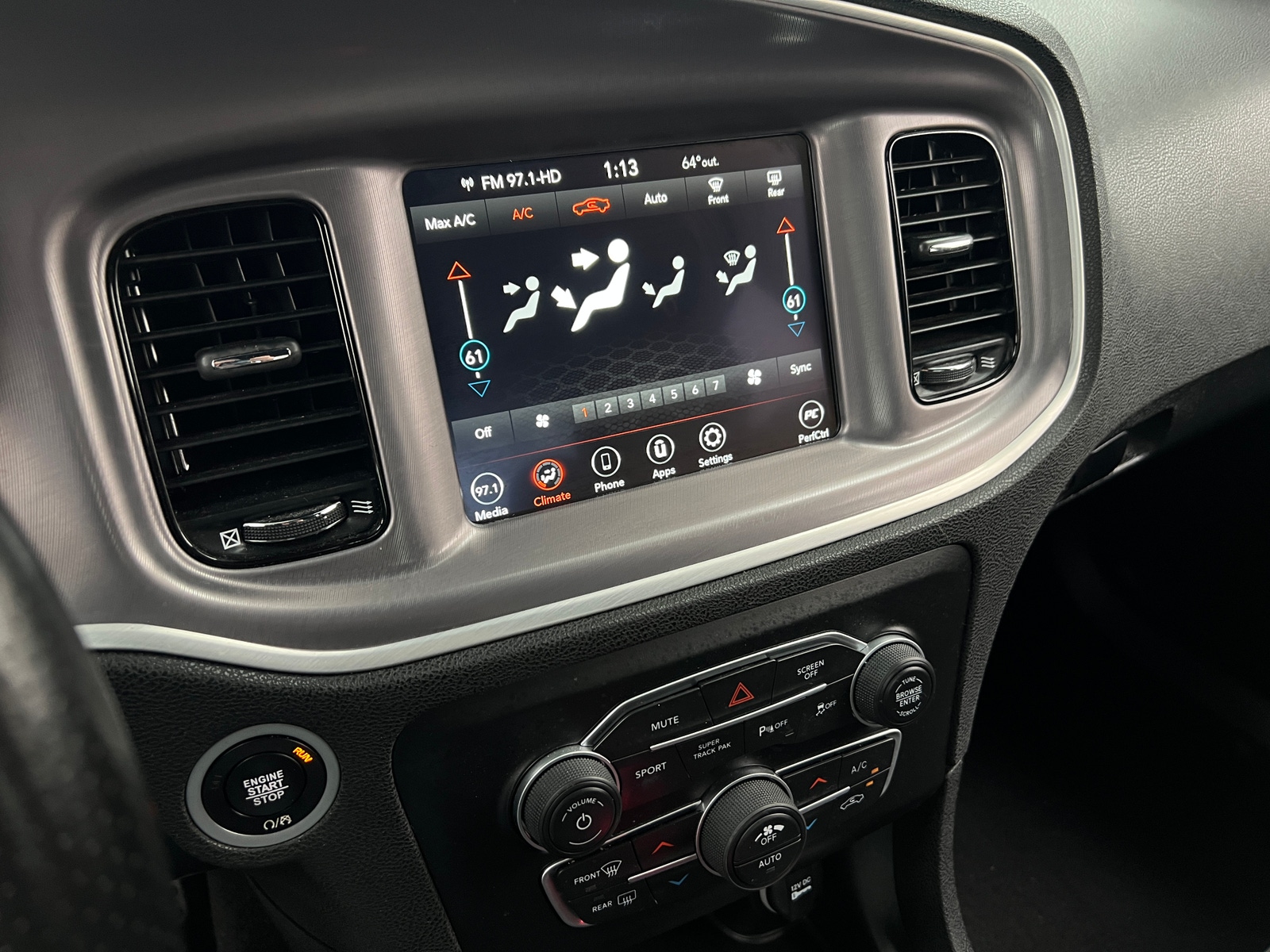 Thumbnail: 2022 Dodge Charger - 4