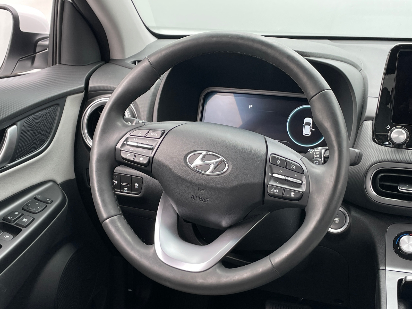 Thumbnail: 2023 Hyundai Kona - 4