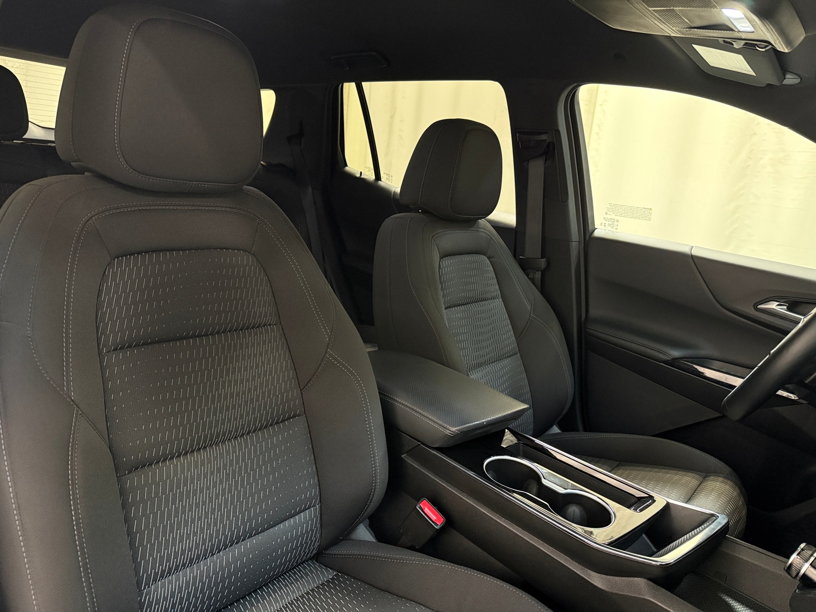 Thumbnail: 2025 Chevrolet Equinox - 2