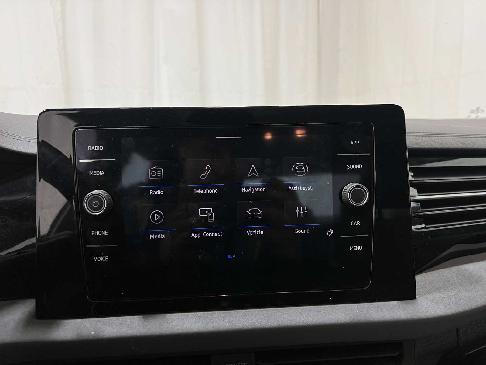 Thumbnail: 2025 Volkswagen Jetta - 3