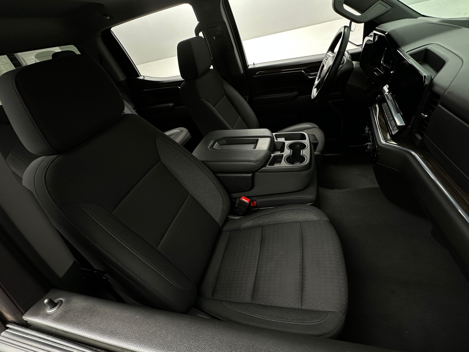 Thumbnail: 2024 Chevrolet Silverado 1500 - 2