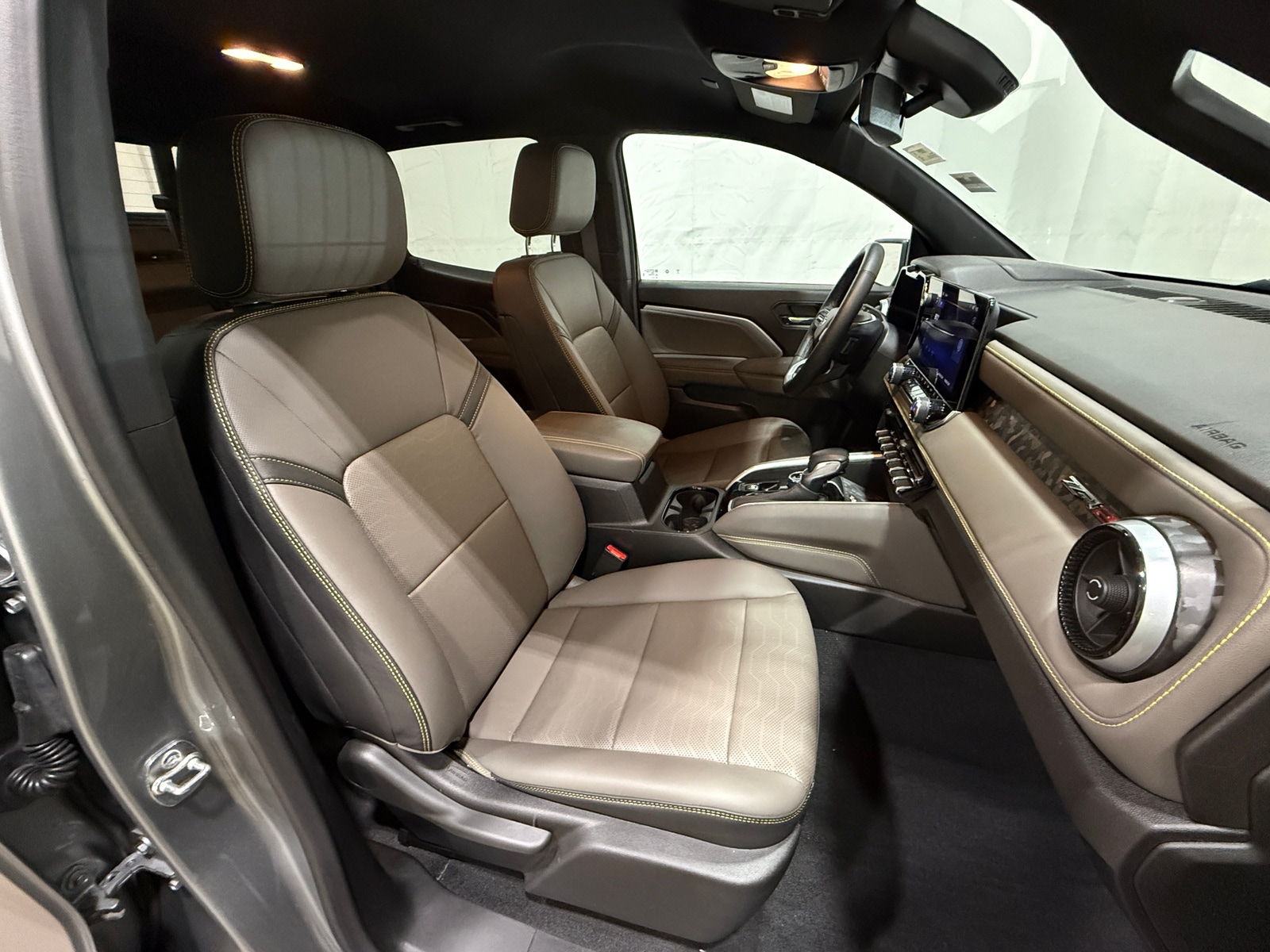 Thumbnail: 2024 Chevrolet Colorado - 2