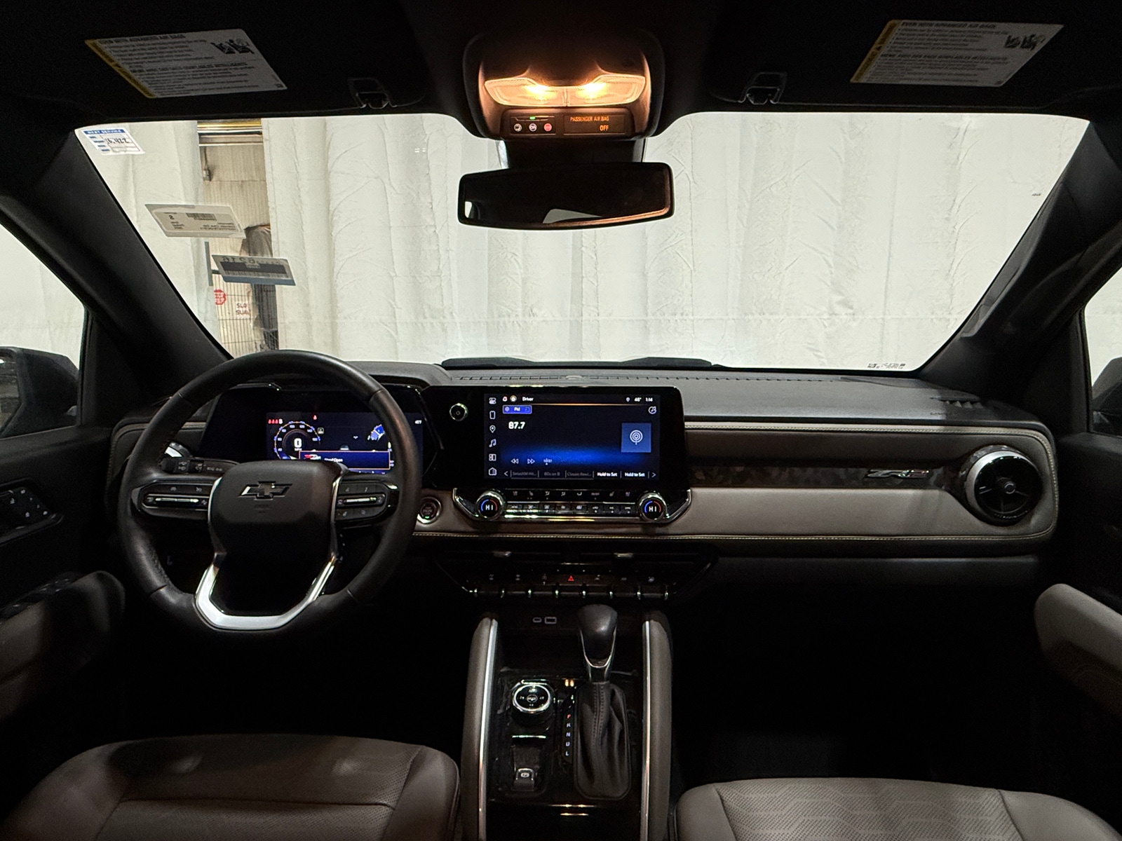 Thumbnail: 2024 Chevrolet Colorado - 3