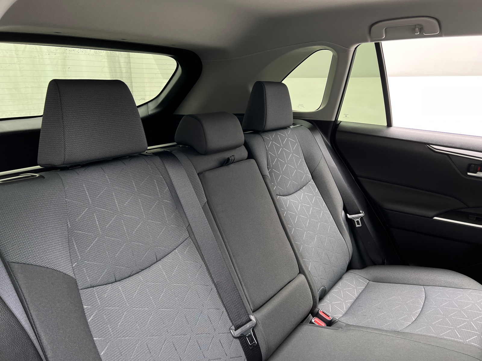 Thumbnail: 2025 Toyota RAV4 - 6