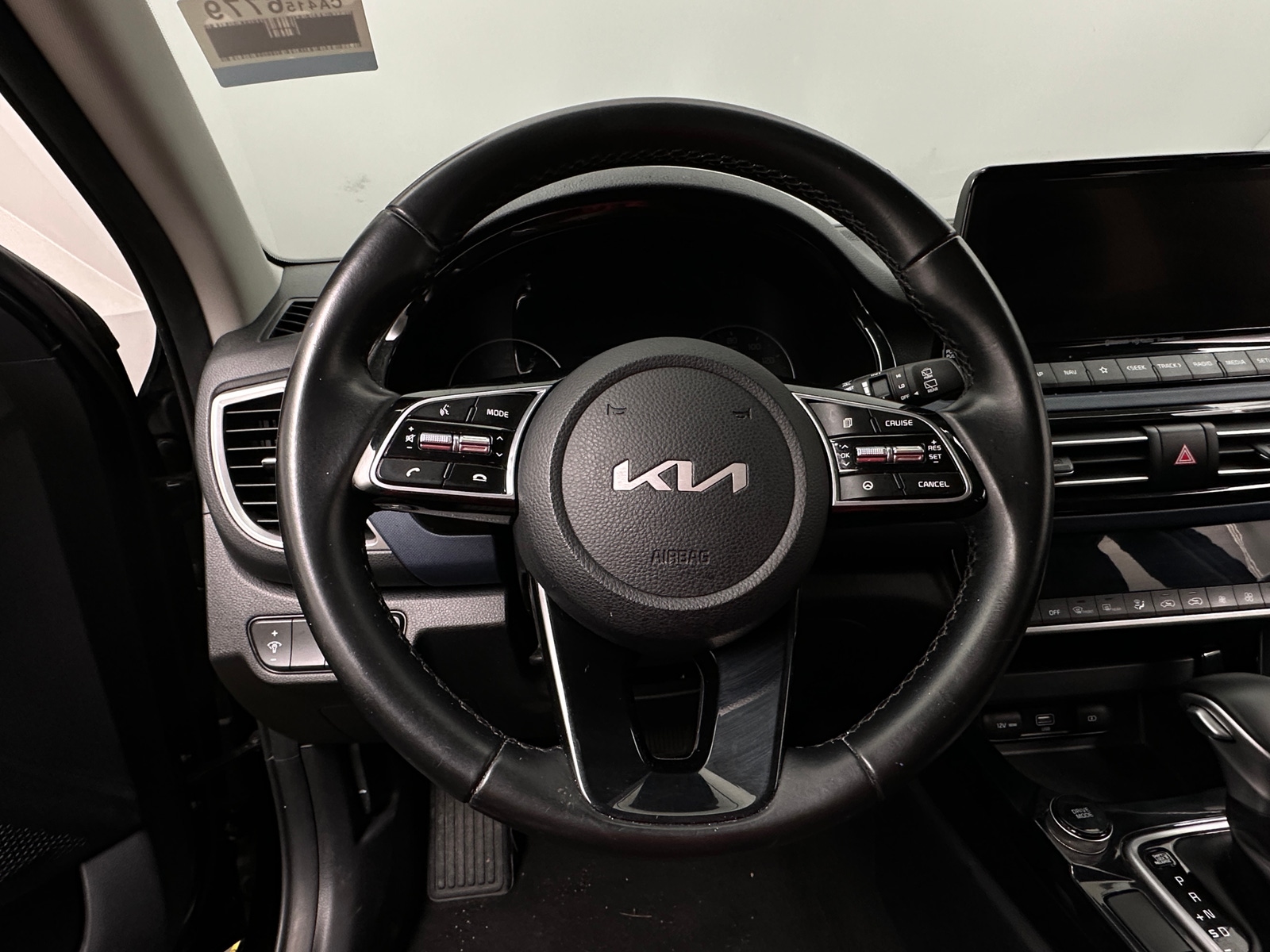 Thumbnail: 2022 Kia Seltos - 5