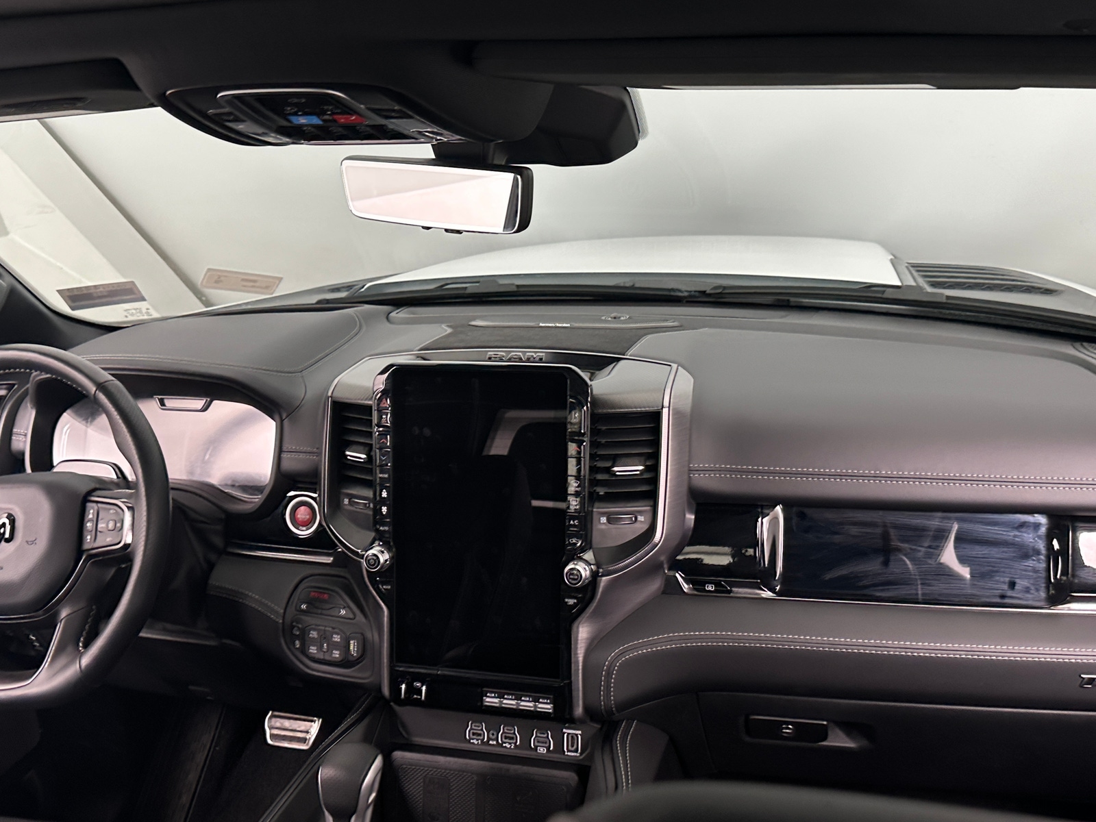 Thumbnail: 2025 RAM 1500 - 2