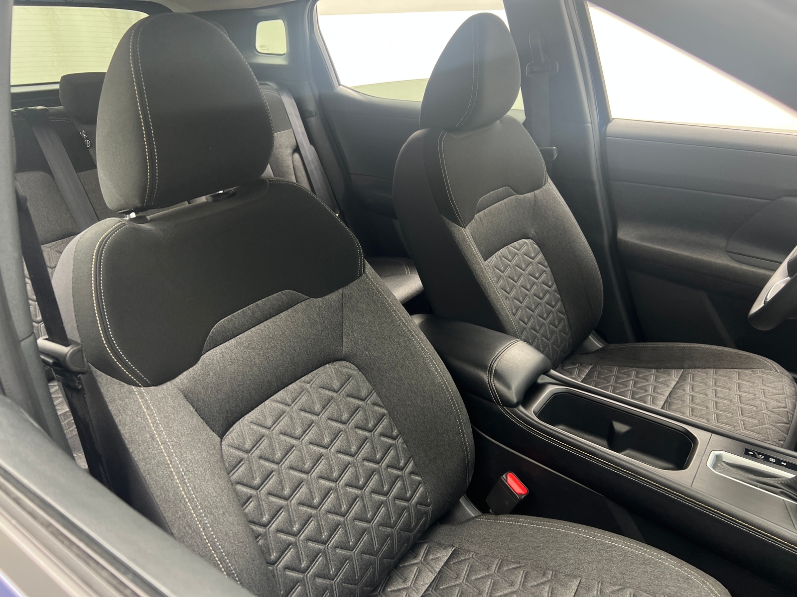 Thumbnail: 2025 Nissan Kicks - 2