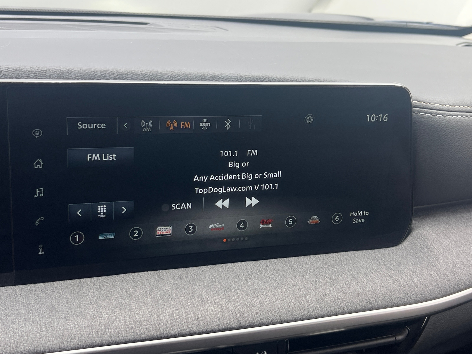 Thumbnail: 2025 Nissan Kicks - 4