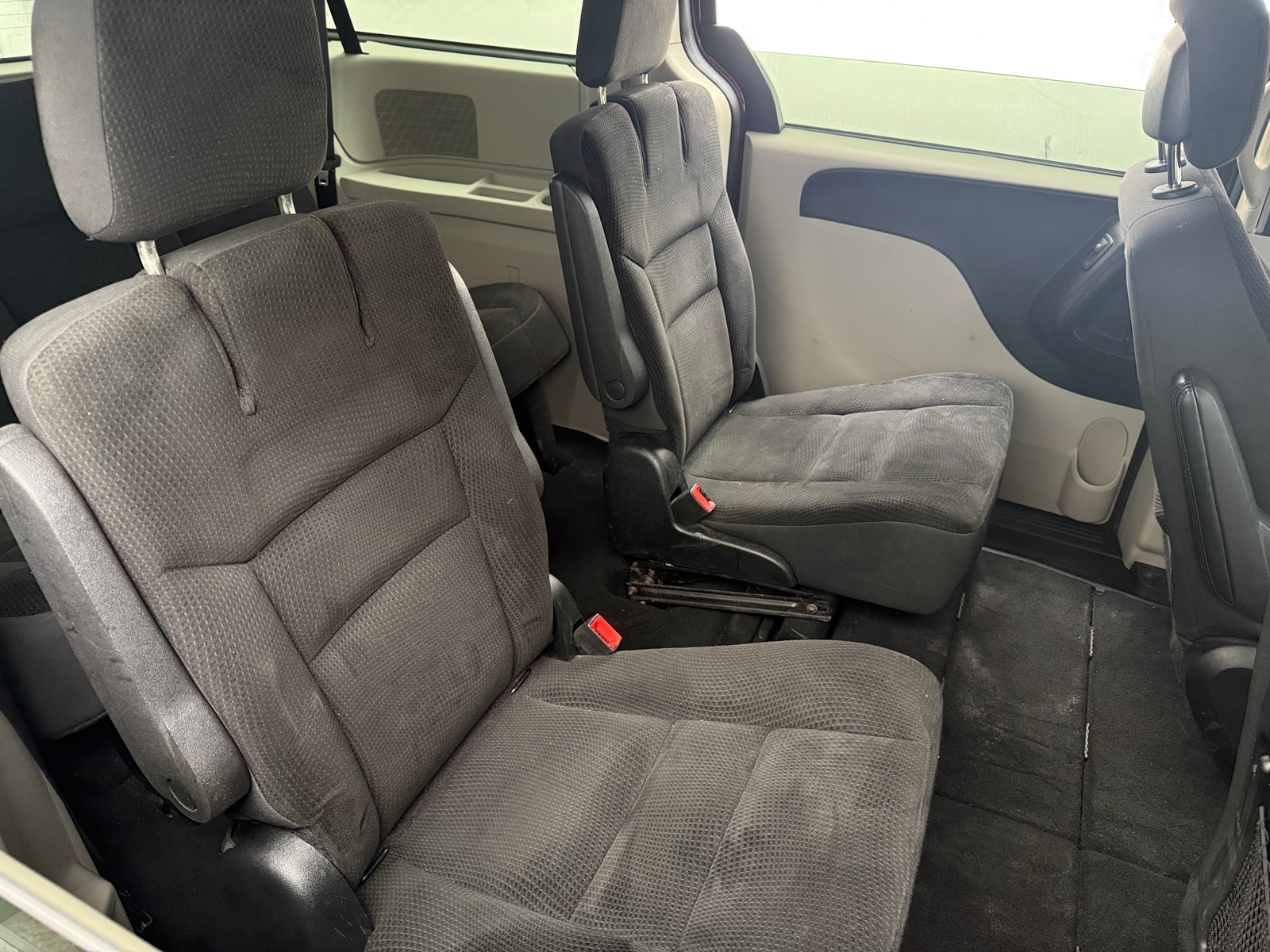 Thumbnail: 2018 Dodge Grand Caravan - 6