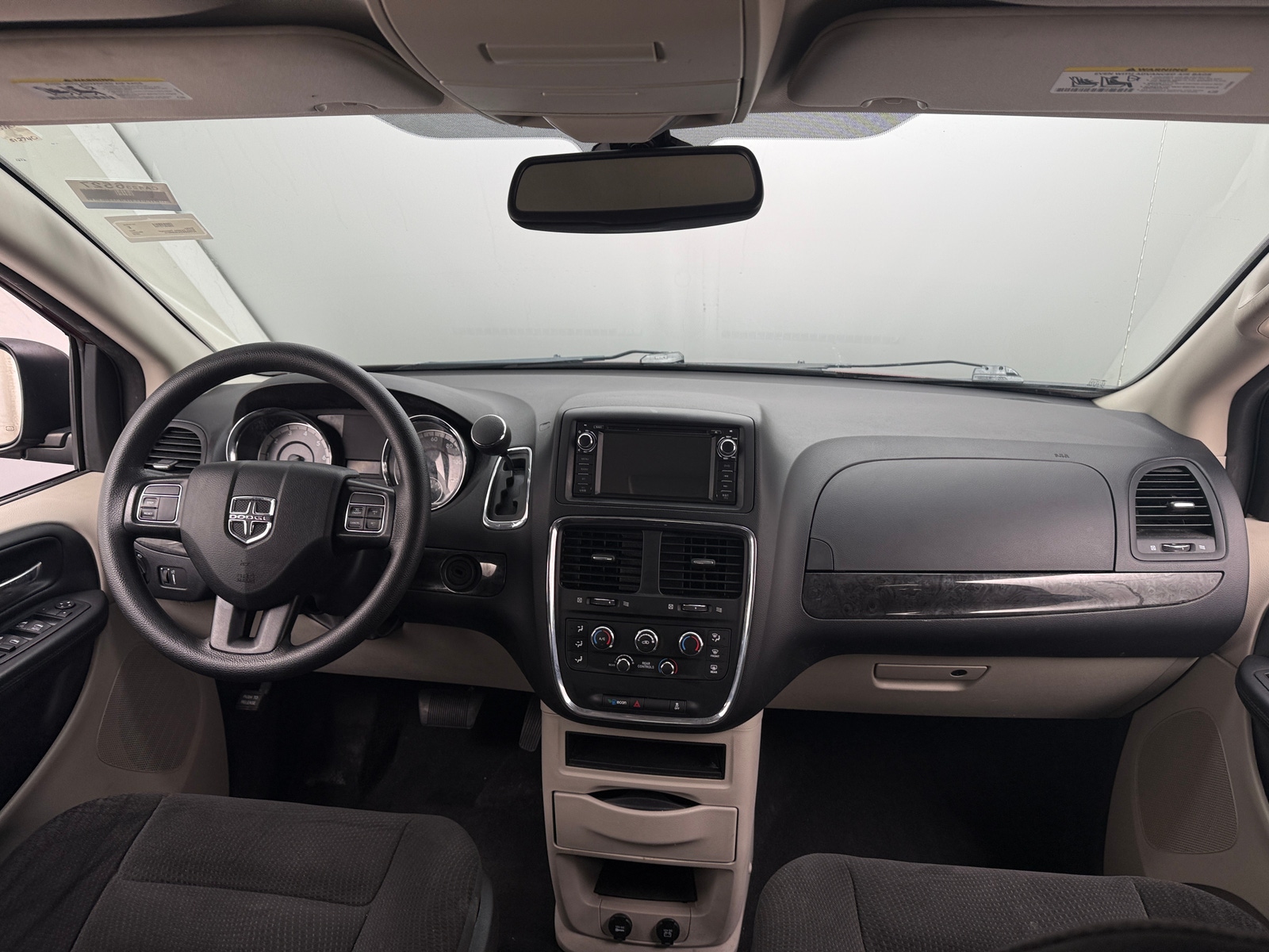 Thumbnail: 2018 Dodge Grand Caravan - 3