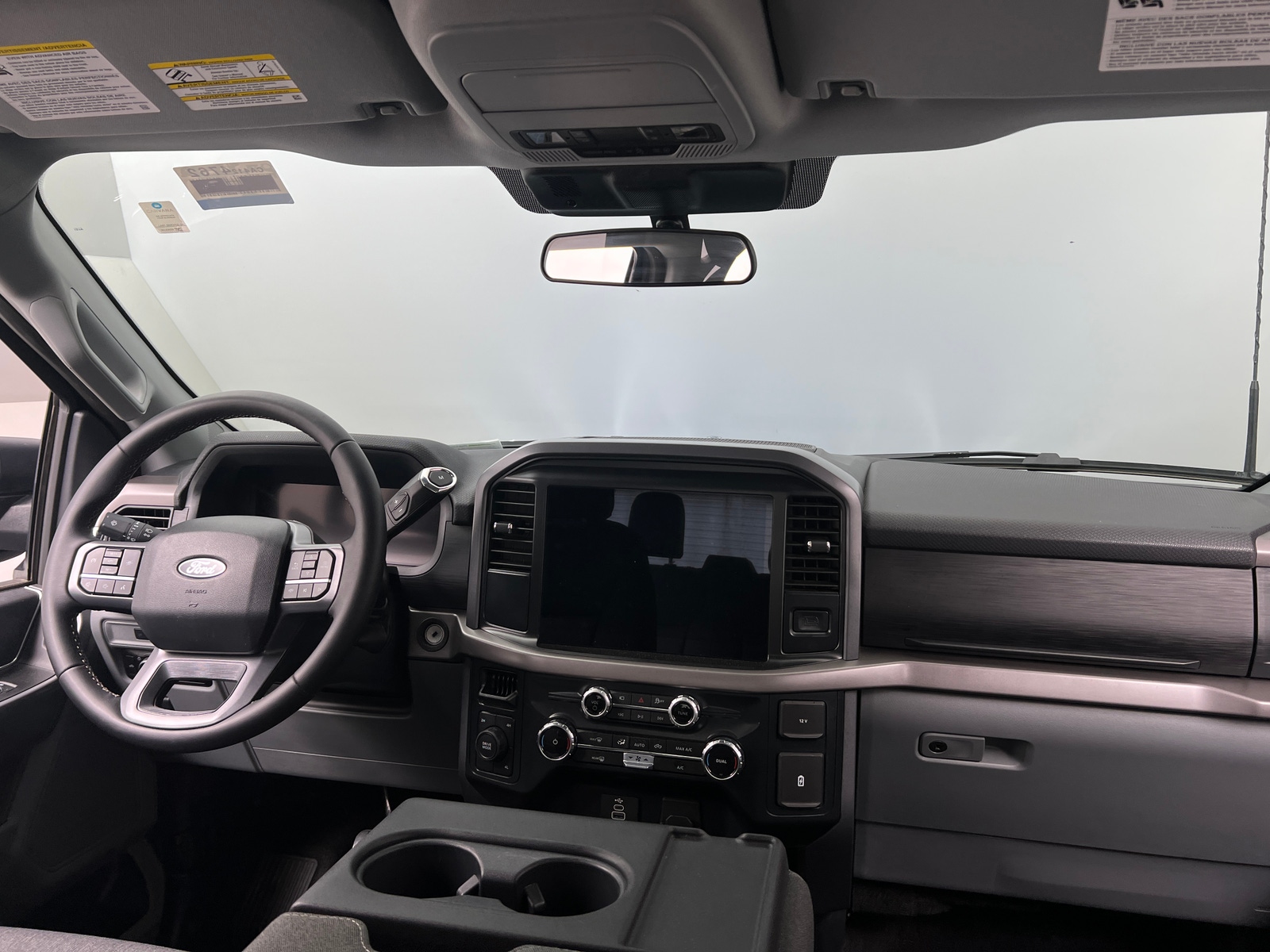 Thumbnail: 2025 Ford Econoline - 3