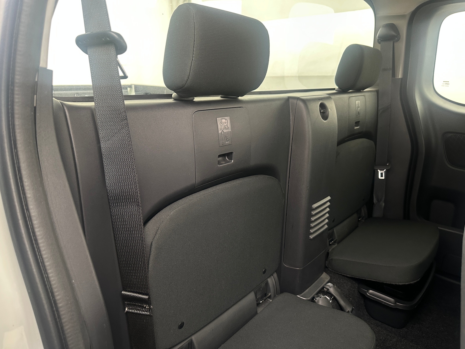 Thumbnail: 2024 Nissan Frontier - 6