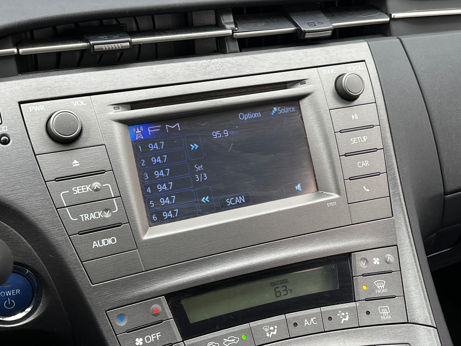 Thumbnail: 2012 Toyota Prius - 4