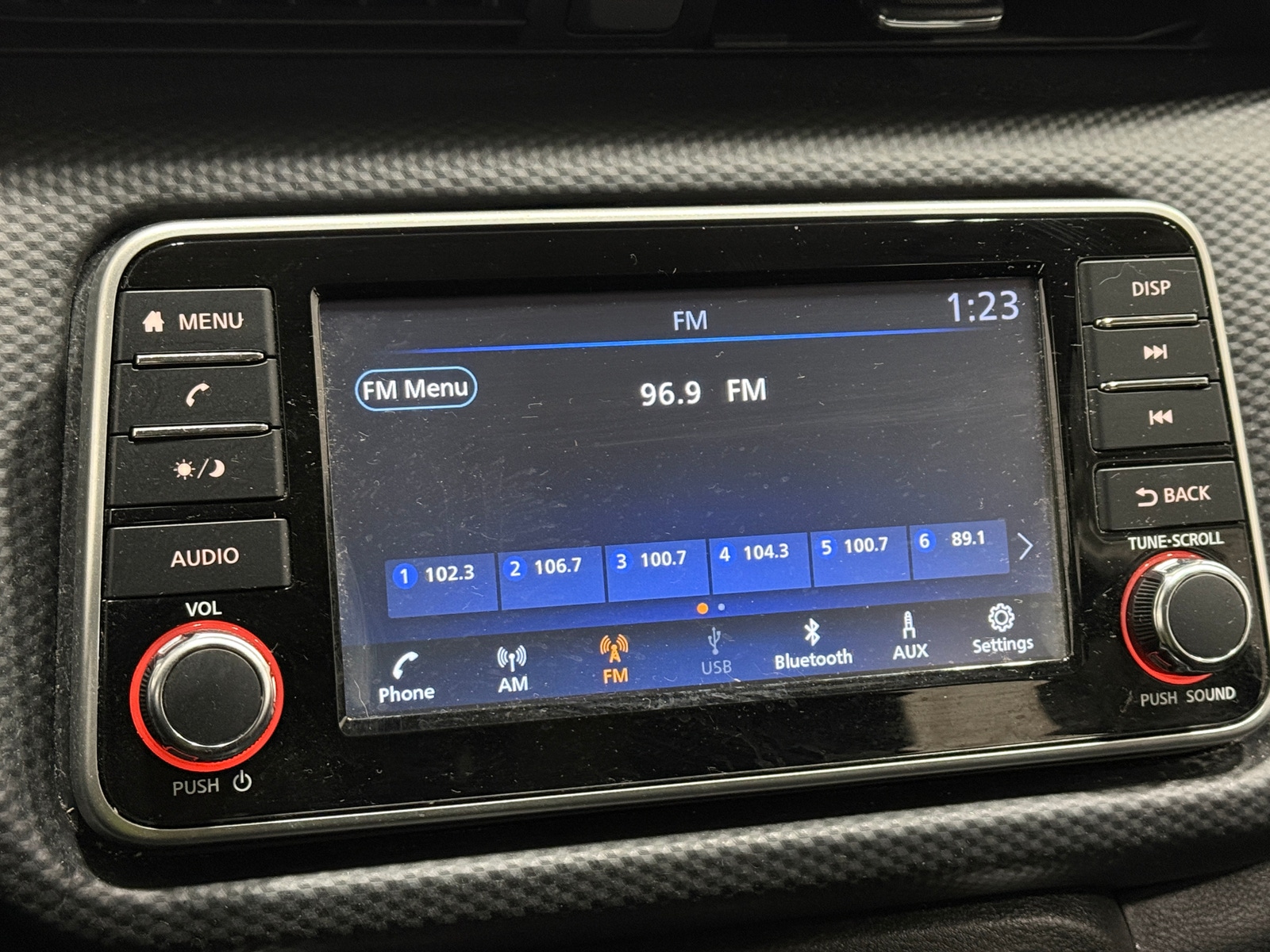 Thumbnail: 2023 Nissan Kicks - 4