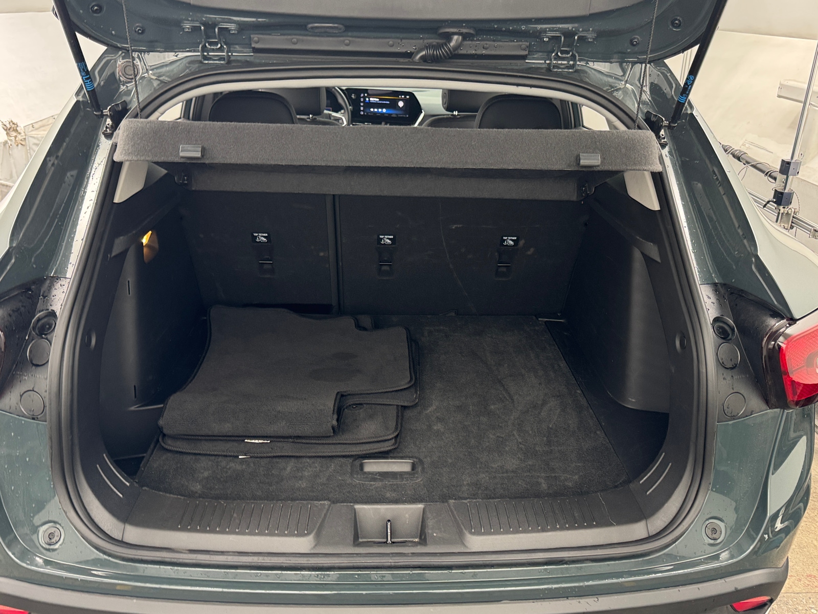 Thumbnail: 2025 Chevrolet Trax - 7