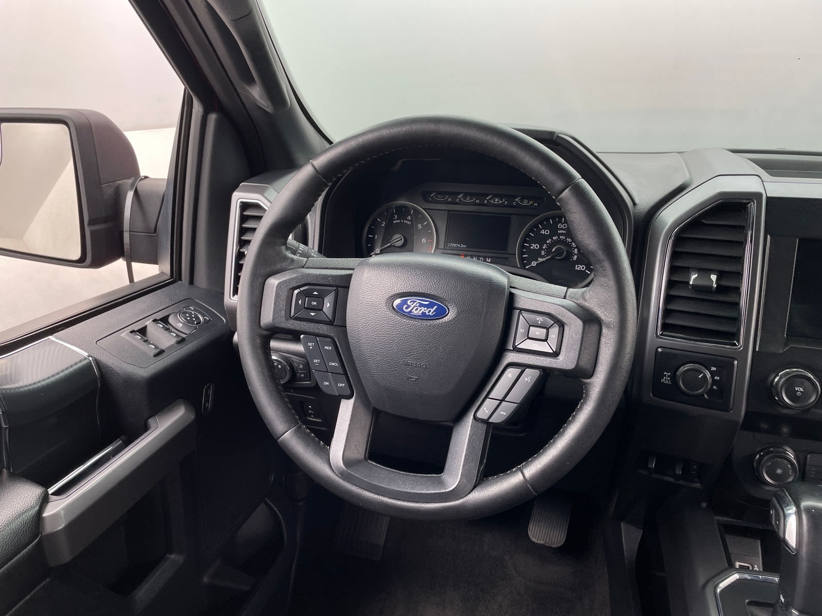 Thumbnail: 2019 Ford Econoline - 5