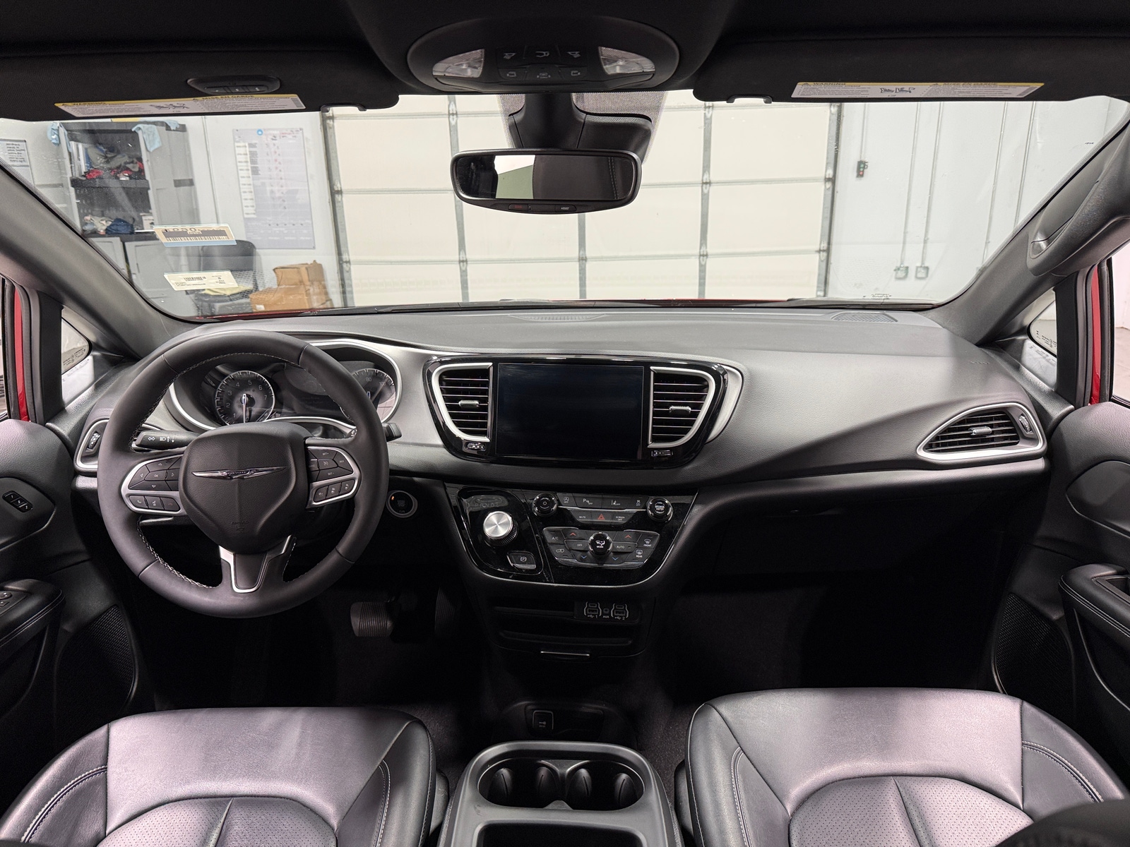 Thumbnail: 2025 Chrysler Pacifica - 2