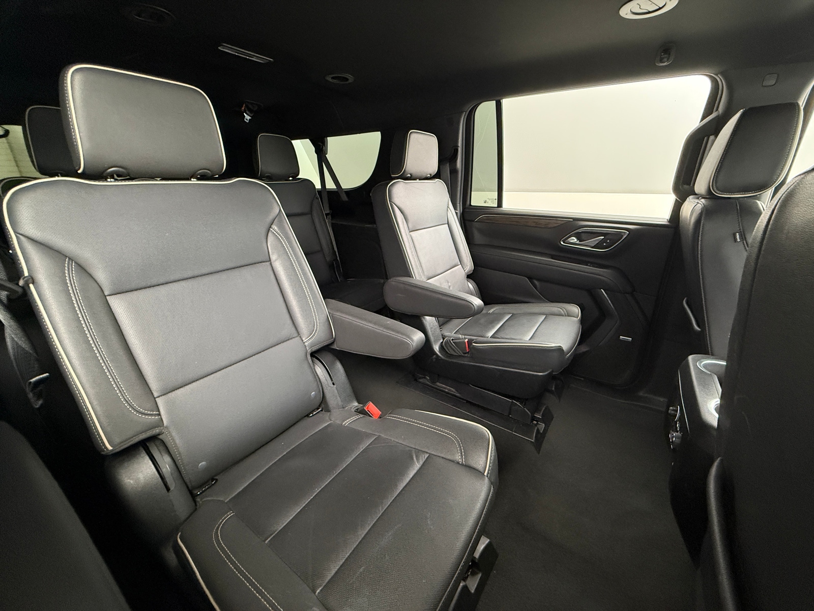 Thumbnail: 2023 Chevrolet Suburban - 5