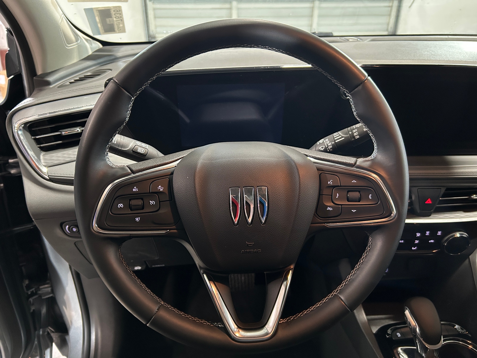 Thumbnail: 2025 Buick Encore GX - 4