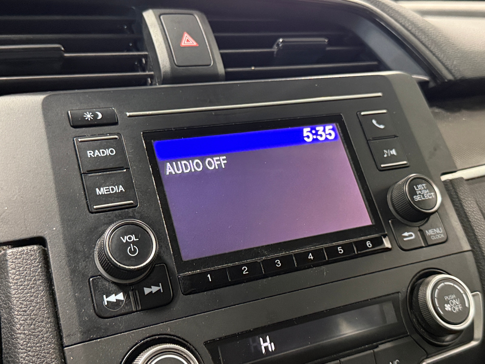 Thumbnail: 2019 Honda Civic - 4