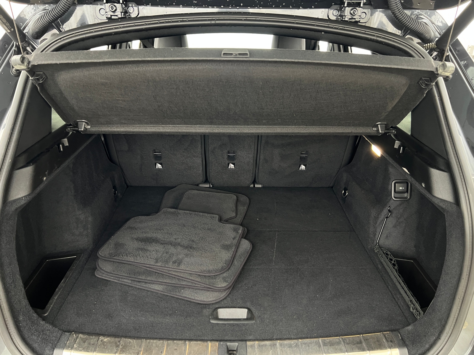 Thumbnail: 2019 BMW X1 - 6