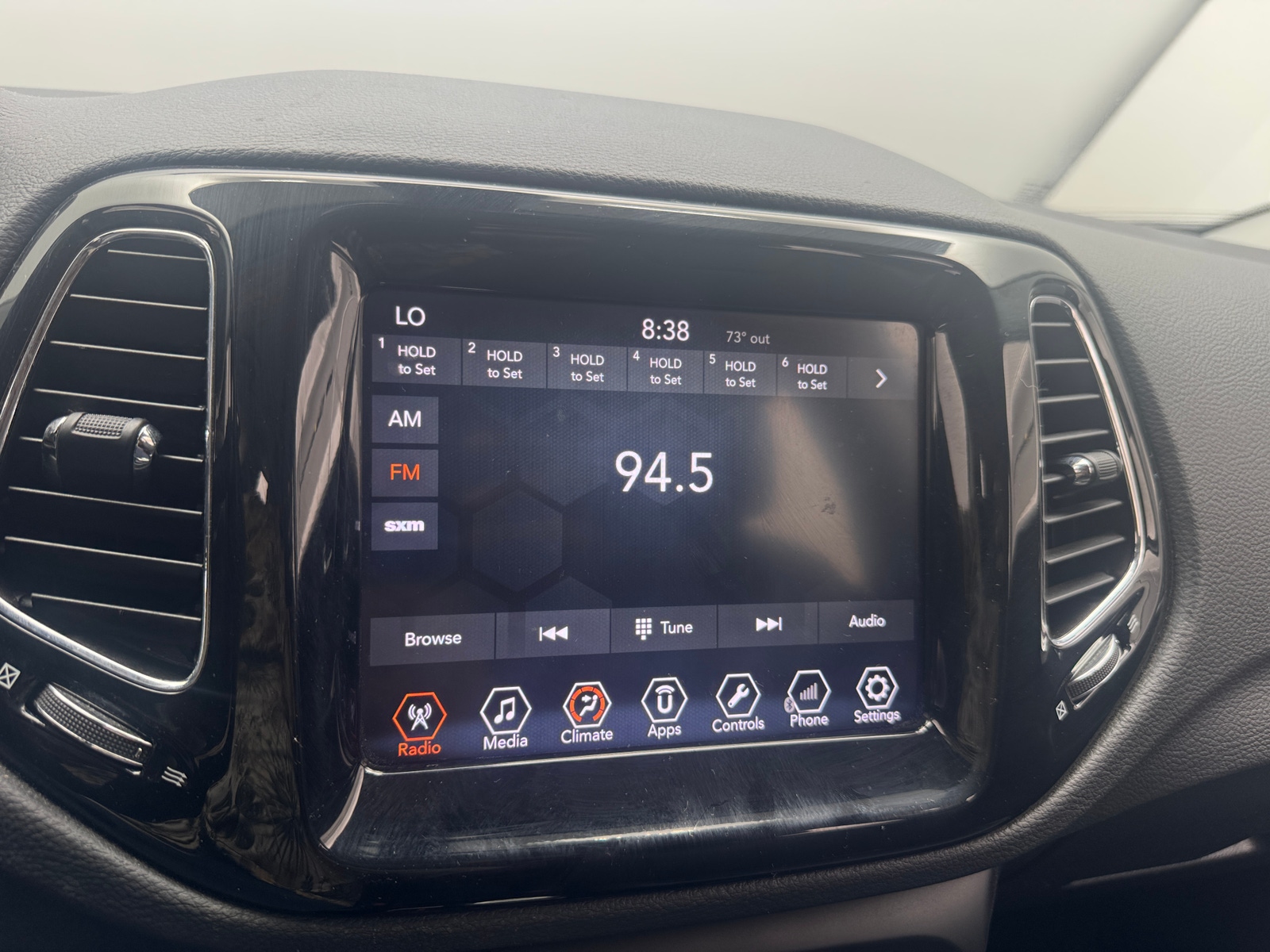 Thumbnail: 2018 Jeep Compass - 3